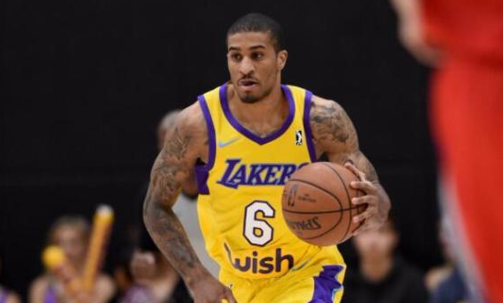 当哨声被按 当哨声被按