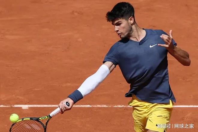 都展现了对 都展现了对