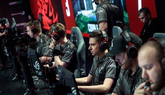 周末早场更 周末早场更