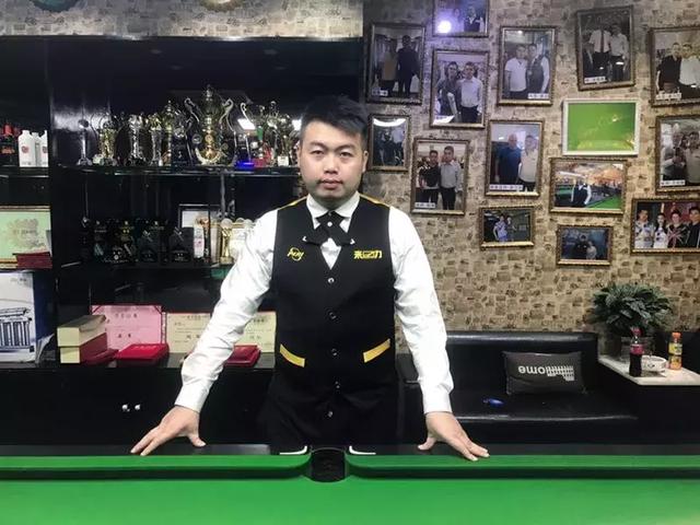 现出令人惊 现出令人惊
